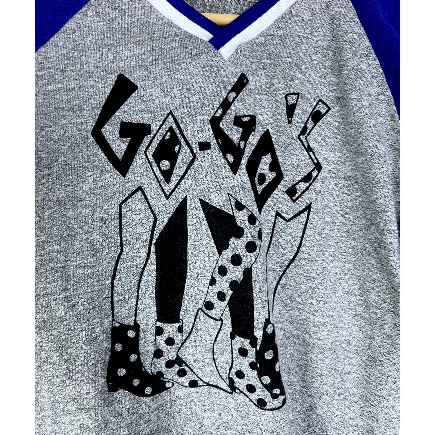The Go-Go's Vintage 1980s Graphic V-Neck Jersey Single Stitch T-Shirt