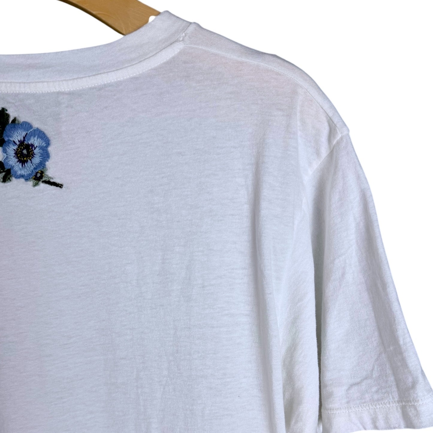 Gucci White Washed Cotton Jersey Oversize T-Shirt with Gucci Logo Distressed Neck $650 Retail