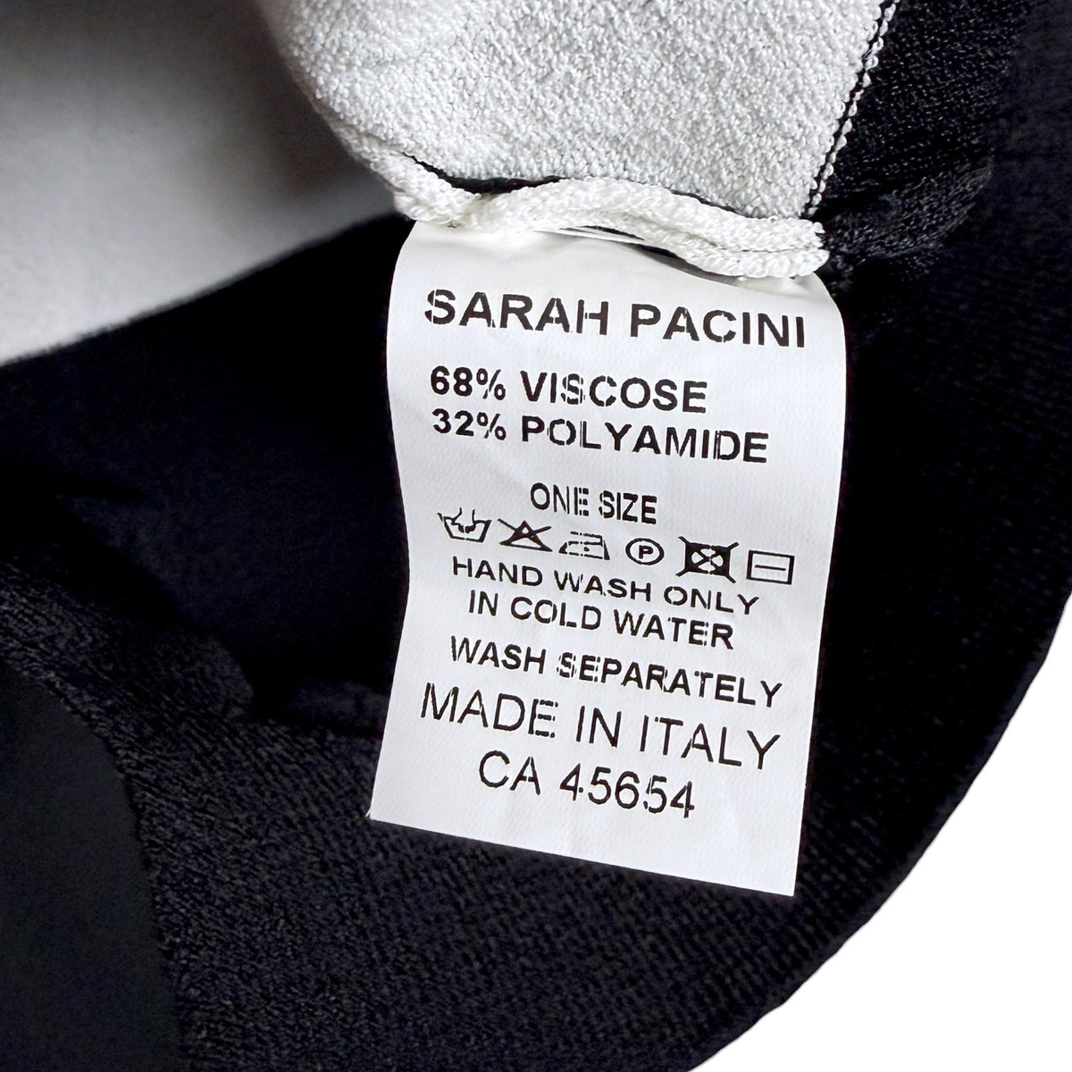 Sarah Pacini Italy Size OS Black White Striped Cropped Knit Top Layering Resort